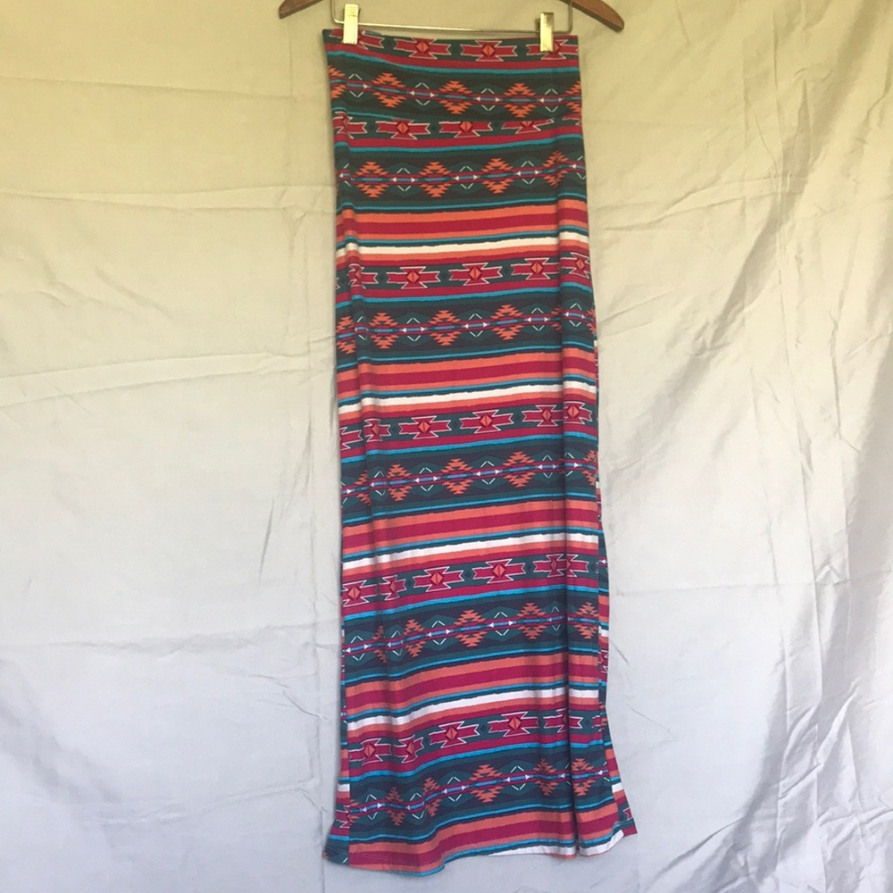 Rue21 Patterned maxi skirt
